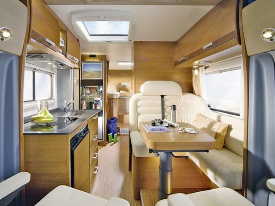 Интерьер Knaus Sun TI 2010 года  (фото 5 из 16)